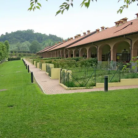 Feriehus Golf Feudo Di 216s Asti