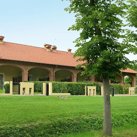 Feriehus Golf Feudo Di 216s Asti
